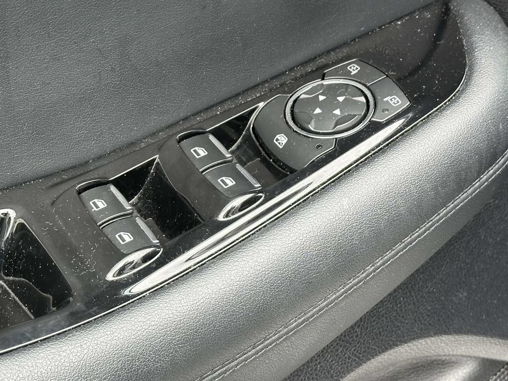 Used 2019 Ford Edge SEL w/ Equipment Group 201A AWD/4WD image 16