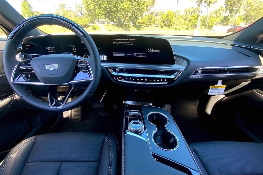 New 2026 Cadillac Lyriq Luxury image 7