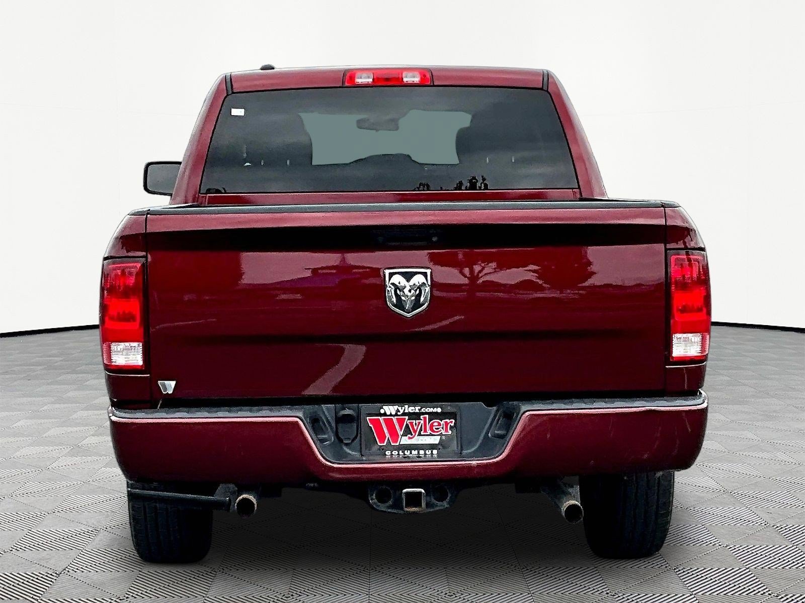 Used 2017 RAM 1500 Express RWD image 5