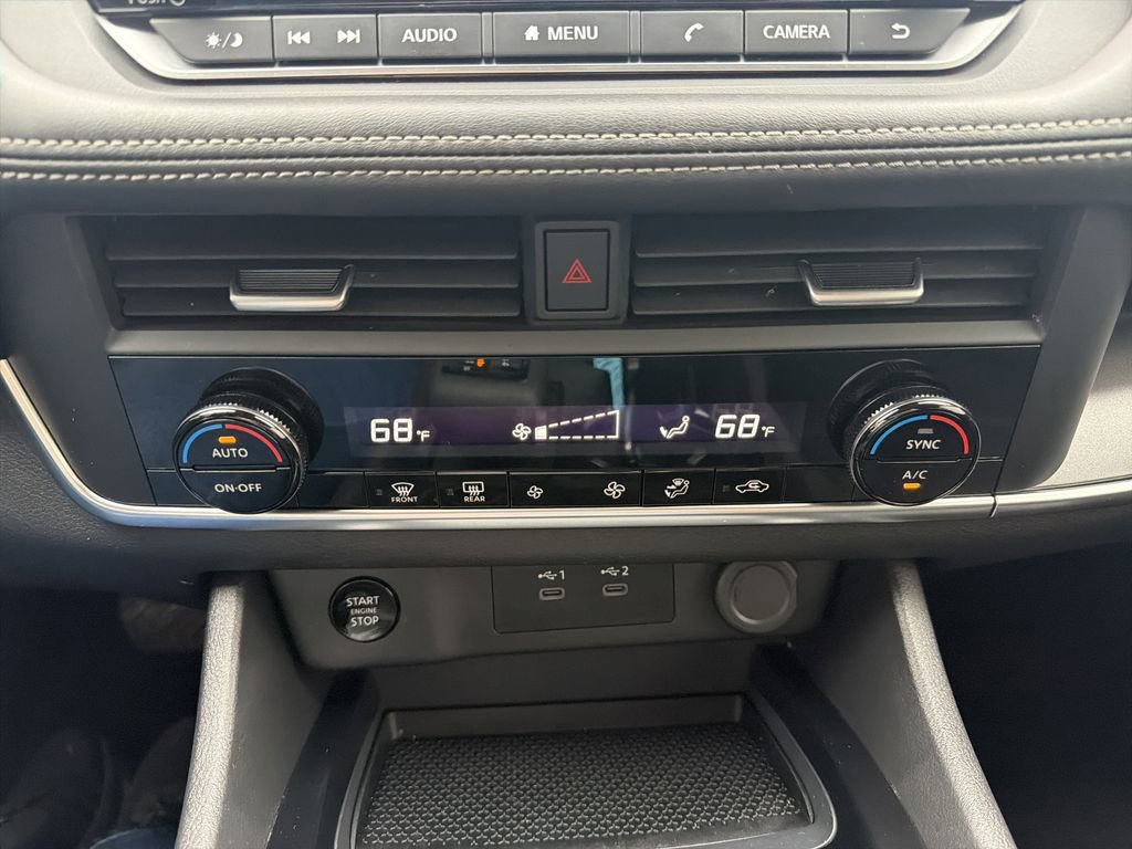 Used 2024 Nissan Rogue SV image 8