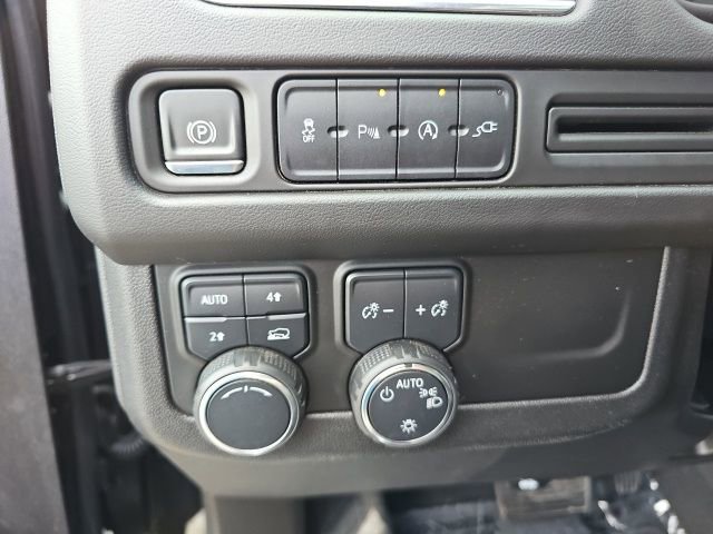 Used 2021 Chevrolet Tahoe LT image 16