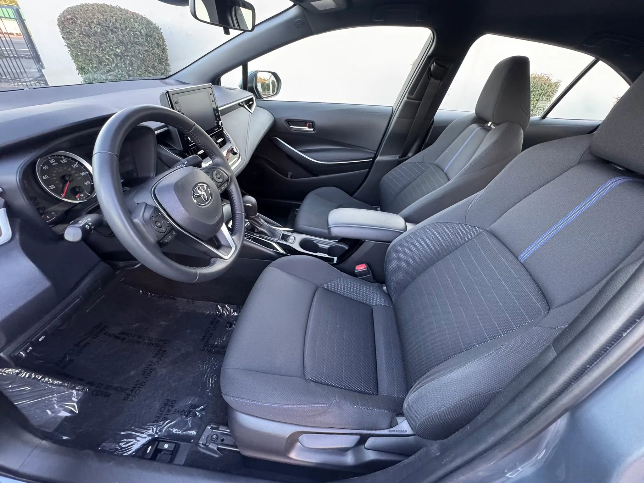 Used 2022 Toyota Corolla SE w/ Carpet Mat Package (TMS) FWD image 10