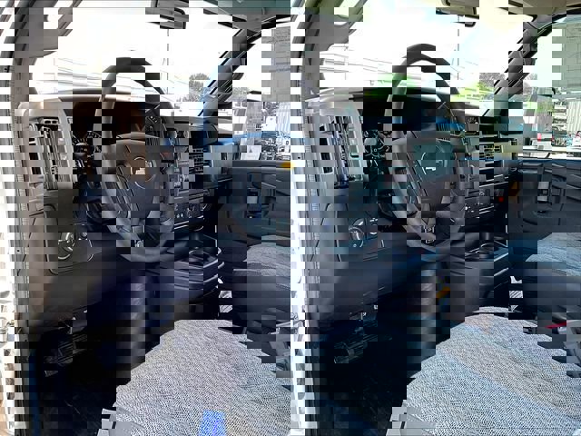 New 2025 Chevrolet Express 3500 w/ Power Convenience Package image 8