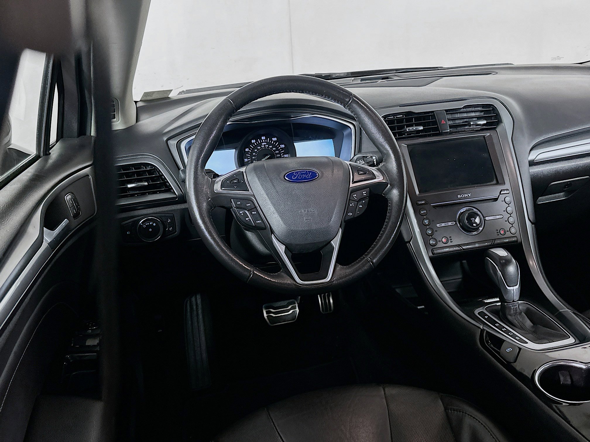 Used 2016 Ford Fusion Titanium image 18