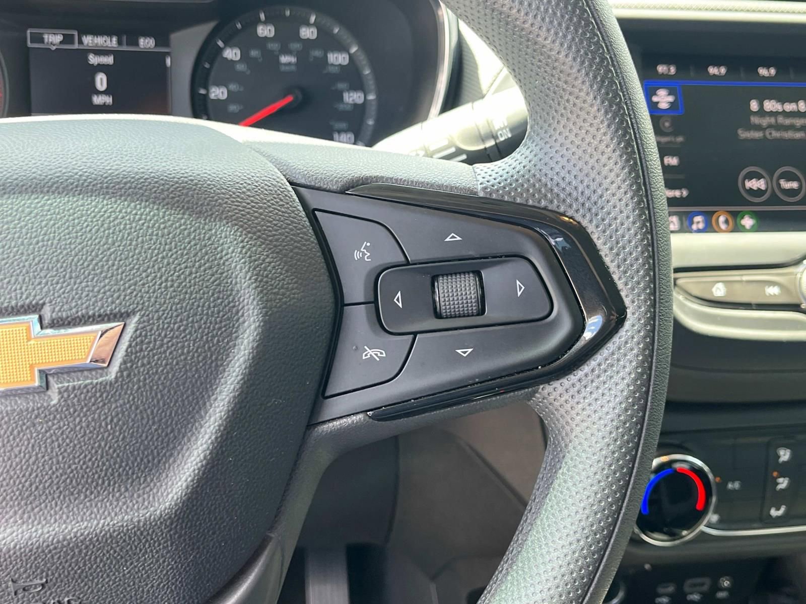 Used 2023 Chevrolet TrailBlazer LT image 31