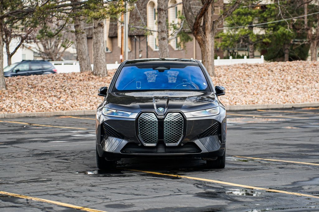 Used 2023 BMW iX xDrive50 w/ Sport Package image 2