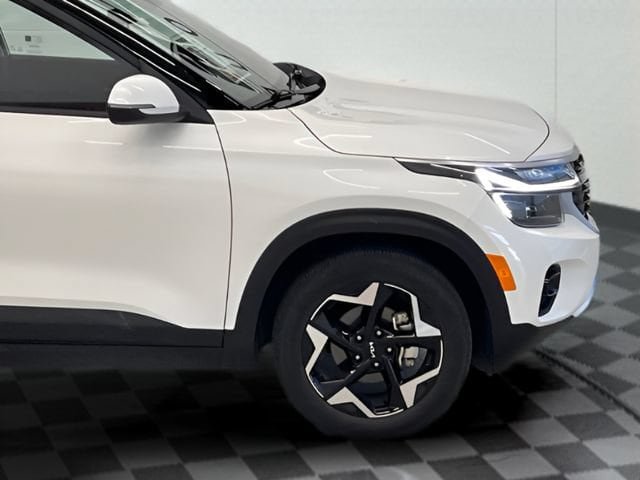 Used 2025 Kia Seltos S FWD image 10