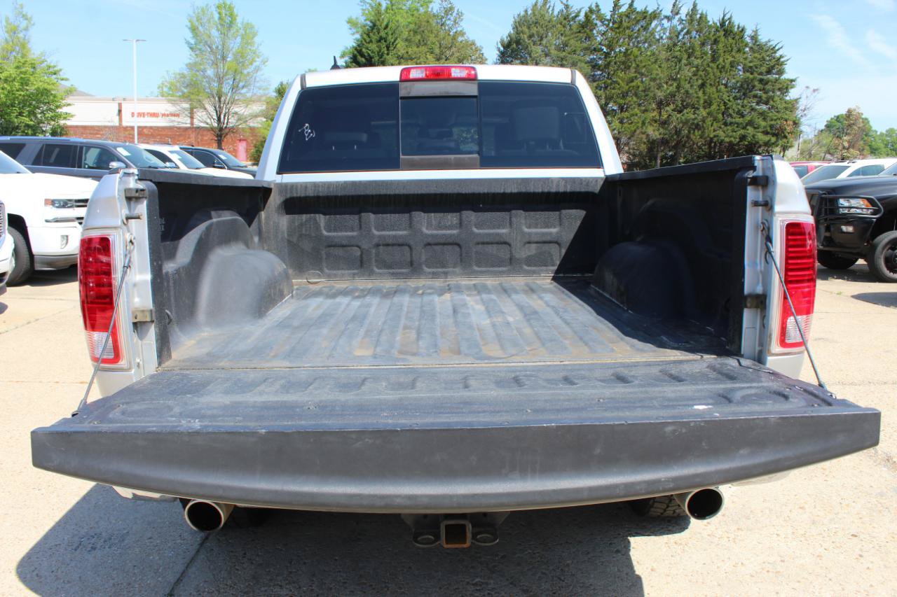 Used 2016 RAM 1500 Laramie w/ Convenience Group AWD/4WD image 17