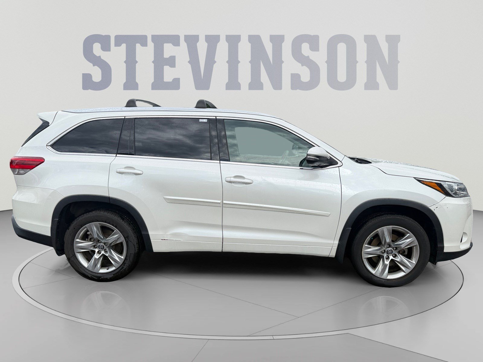 Certified 2018 Toyota Highlander Limited AWD/4WD image 6