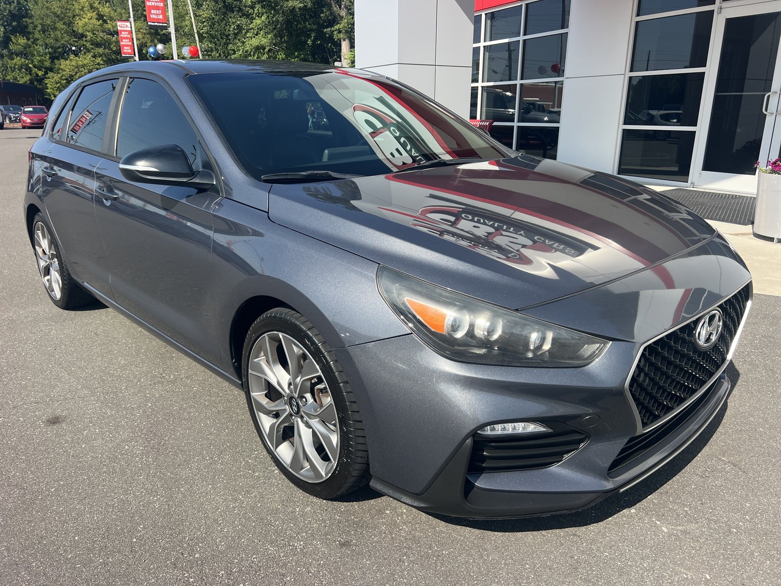 Used 2019 Hyundai Elantra GT N Line FWD image 2