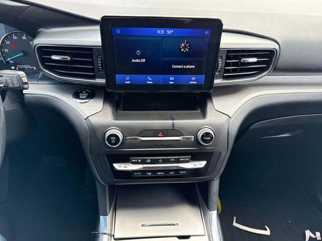 Used 2020 Ford Explorer XLT w/ Equipment Group 202A image 29