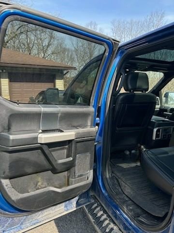 Used 2018 Ford F150 Lariat w/ Equipment Group 502A Luxury image 9