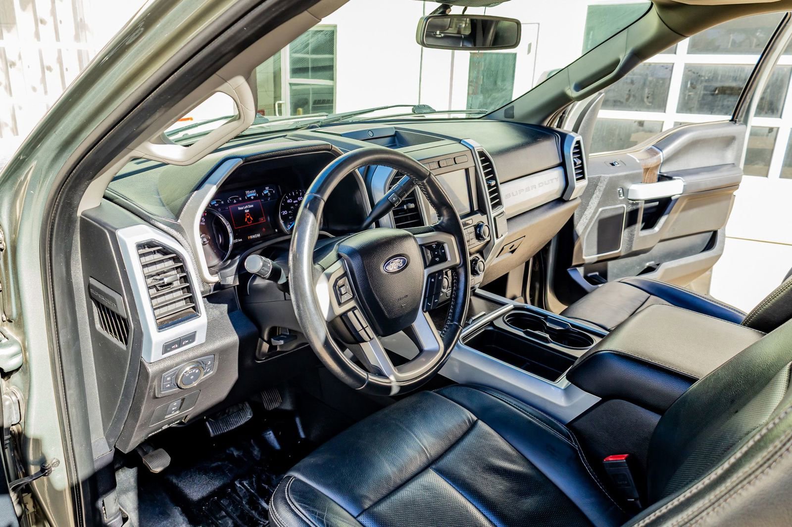 Used 2020 Ford F250 Lariat image 15