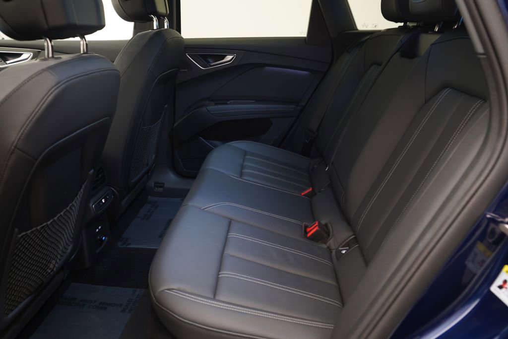 Used 2023 Audi Q4 e-tron Premium Plus w/ Premium Plus RWD image 7