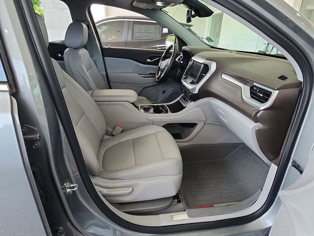 Certified 2023 GMC Acadia SLT w/ LPO, Floor Liner Package FWD image 28