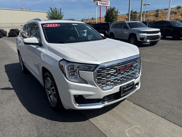 Used 2023 GMC Terrain Denali w/ LPO, Cargo Package image 8