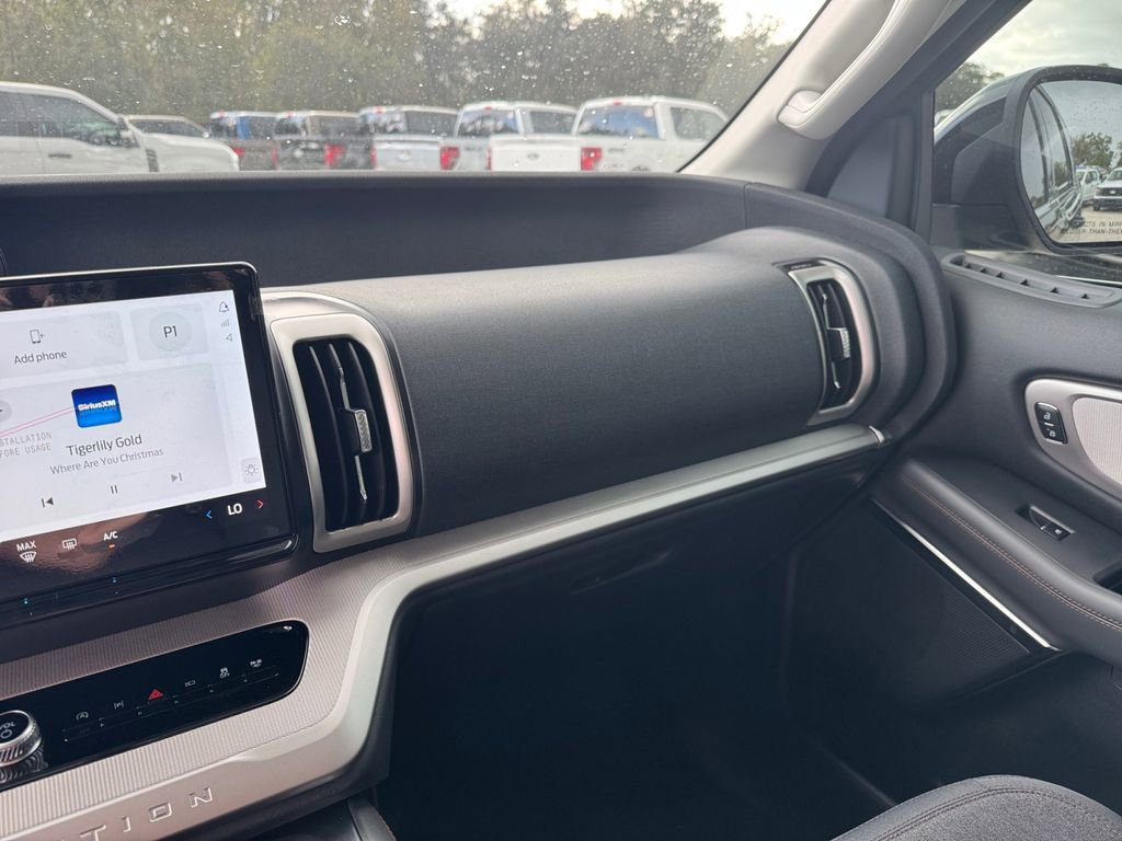 New 2025 Ford Expedition Active image 36