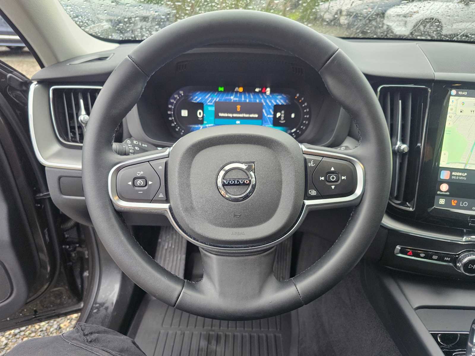 Certified 2025 Volvo XC60 B5 Core w/ Protection Package Premier image 28