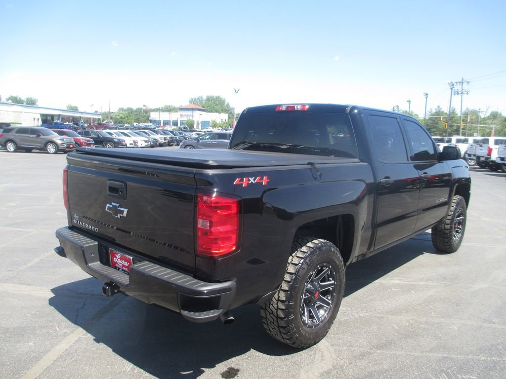 Used 2018 Chevrolet Silverado 1500 Custom w/ Custom Value Package AWD/4WD image 5