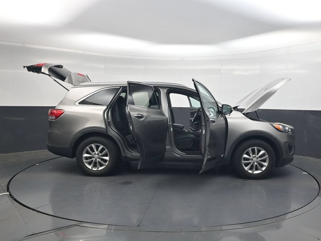 Used 2017 Kia Sorento AWD image 47