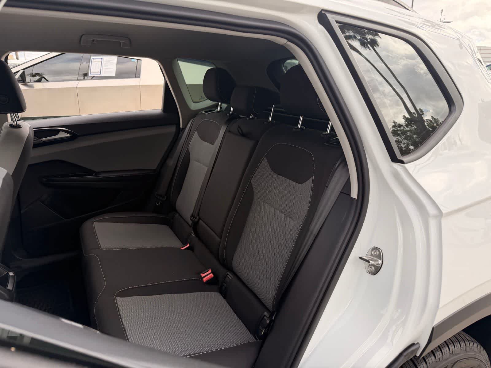 Used 2024 Volkswagen Taos S FWD image 10