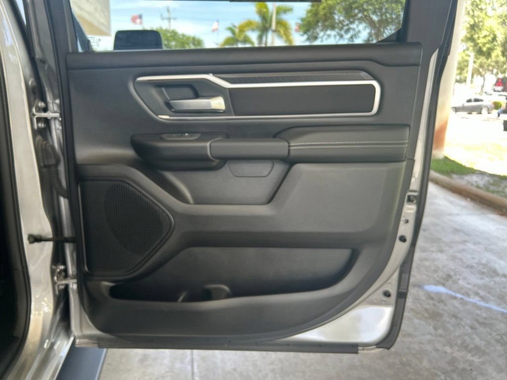 Used 2025 RAM 1500 Big Horn AWD/4WD image 34