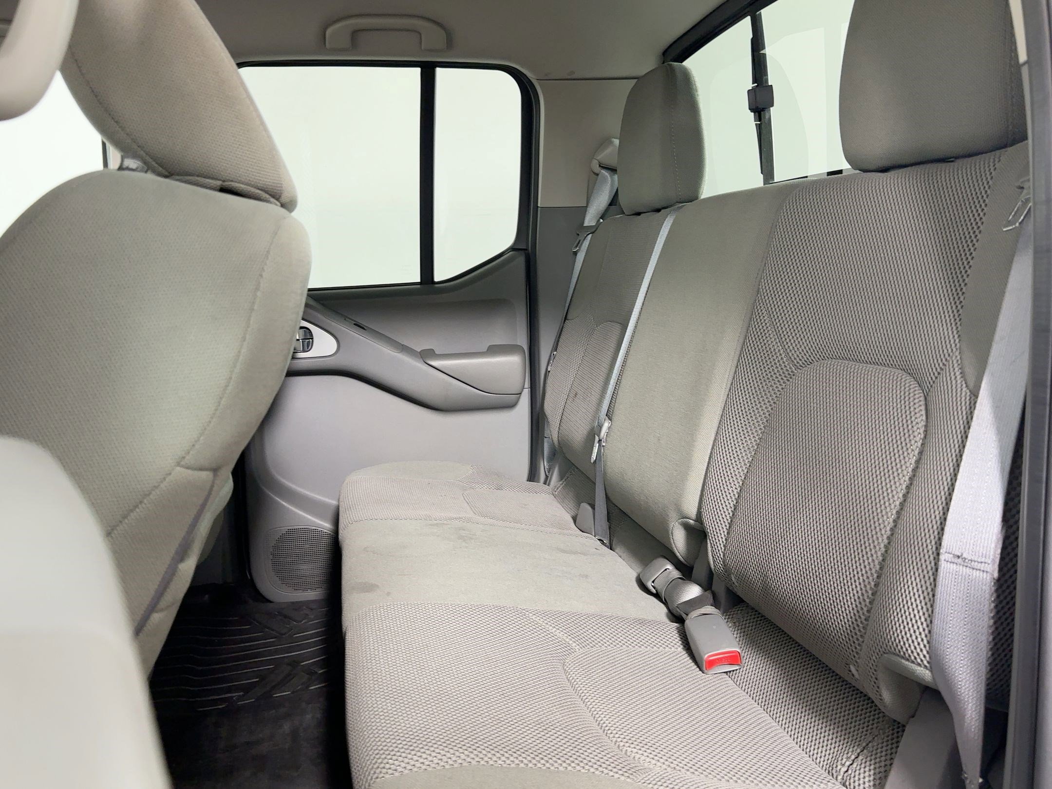 Used 2021 Nissan Frontier SV image 26