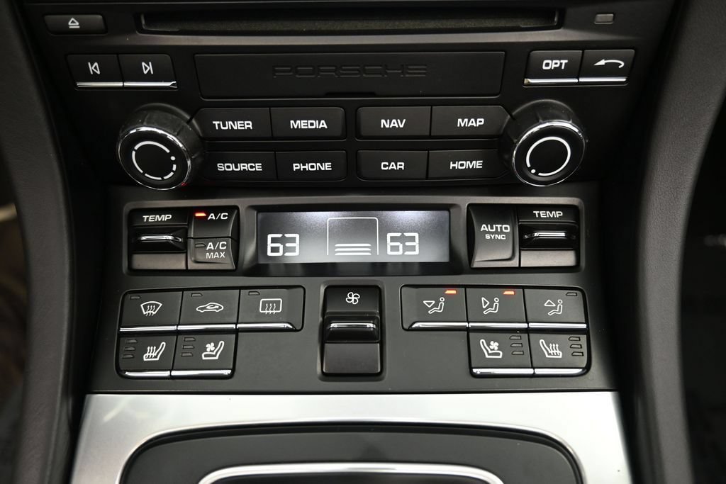 Certified 2019 Porsche 911 Carrera 4S AWD/4WD image 20