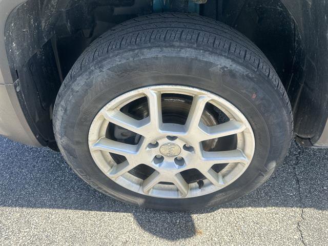Used 2021 Jeep Renegade Limited w/ Sun & Sound Group AWD/4WD image 42
