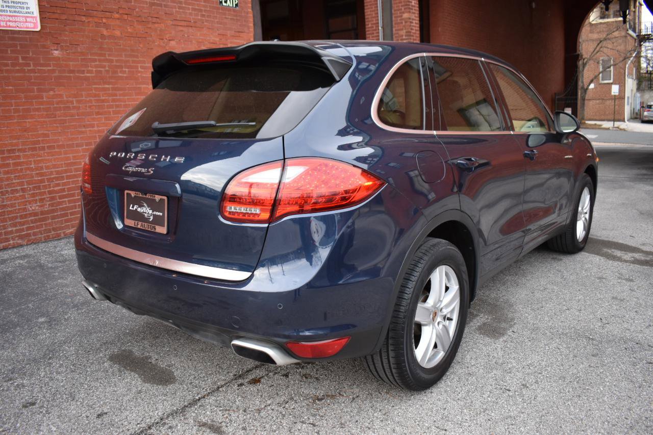 Used 2014 Porsche Cayenne S AWD/4WD image 3