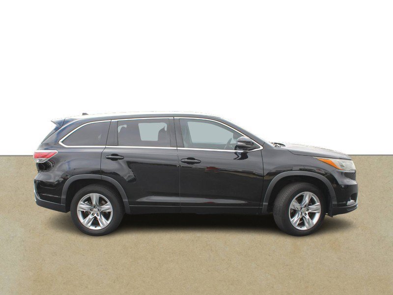 Used 2015 Toyota Highlander Limited image 2