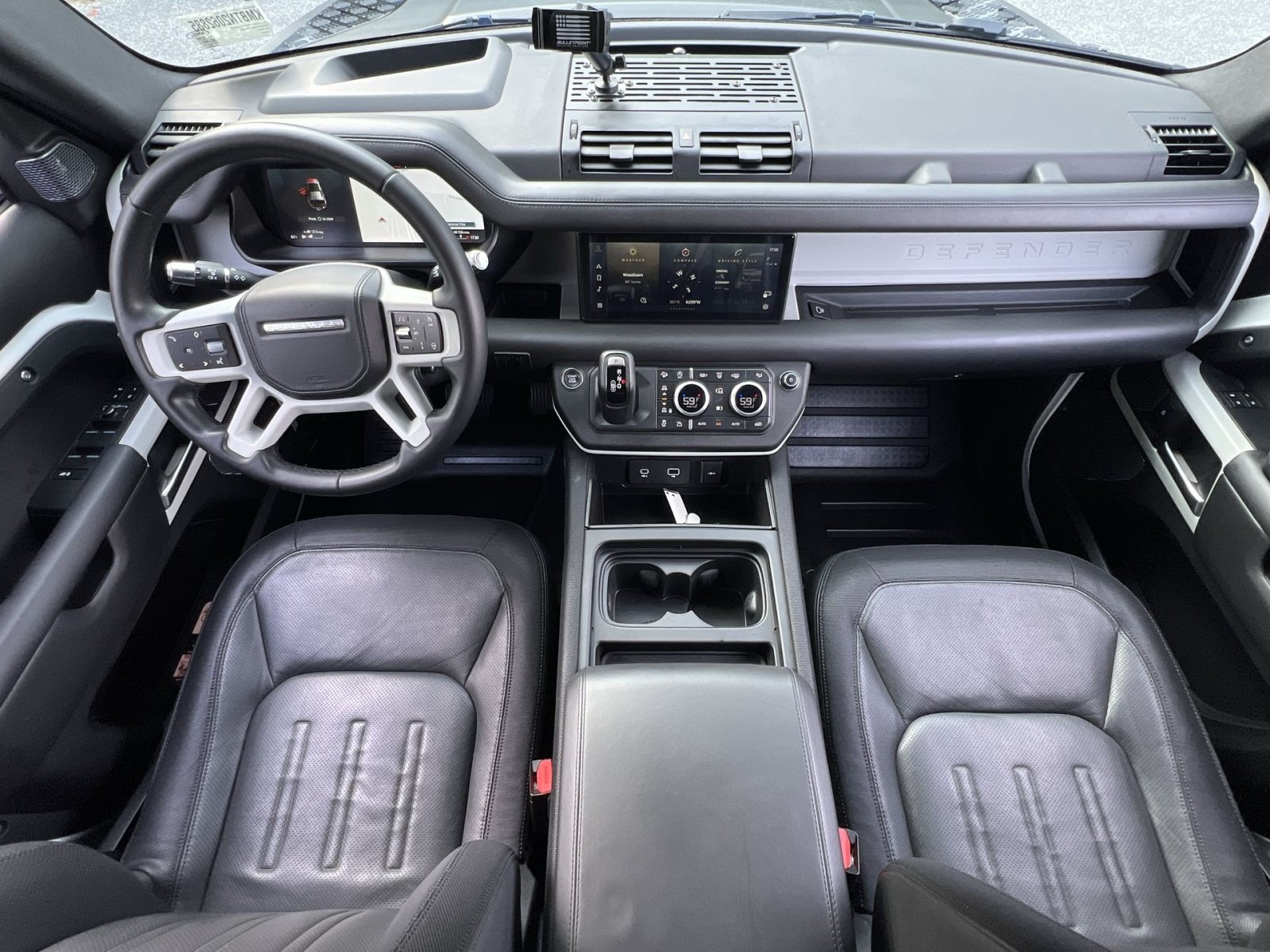 Used 2022 Land Rover Defender 110 X-Dynamic HSE AWD/4WD image 28