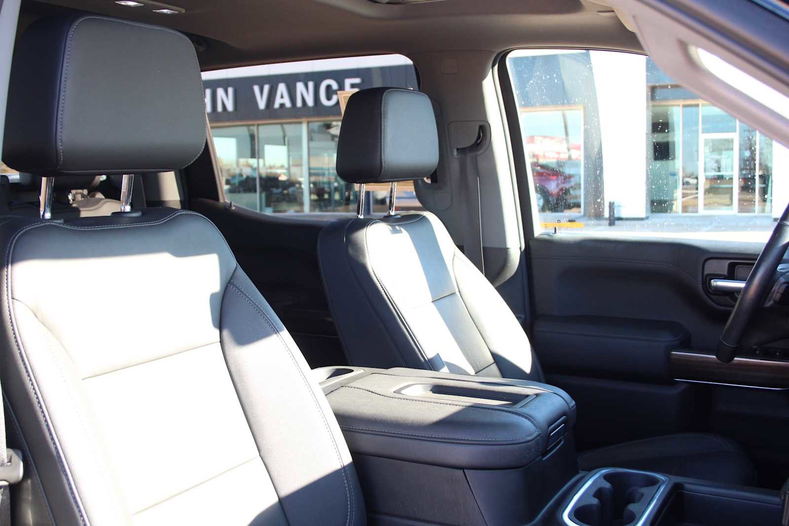 Used 2021 Chevrolet Silverado 1500 LT Trail Boss w/ Convenience Package II image 19