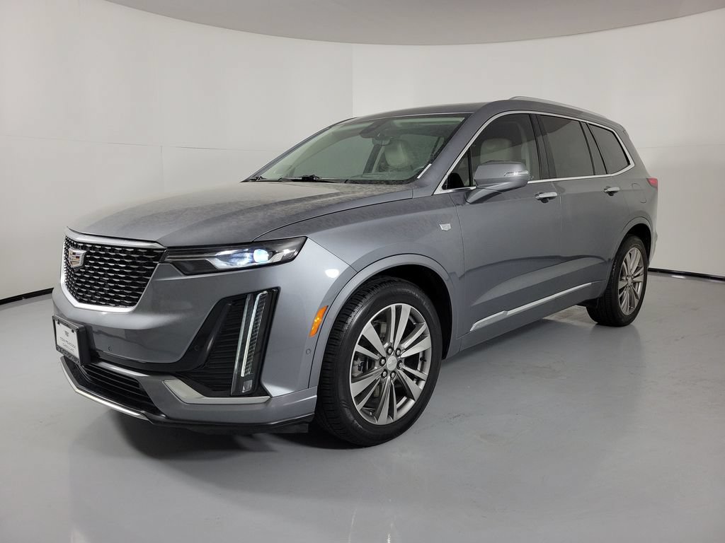 Used 2021 Cadillac XT6 Premium Luxury FWD image 2