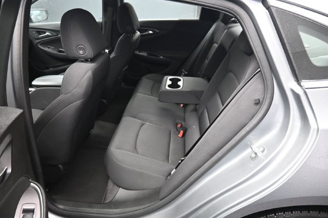 Used 2025 Chevrolet Malibu LT FWD image 11