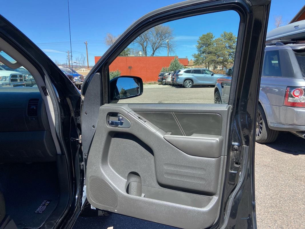Used 2019 Nissan Frontier PRO-4X w/ Pro-4x Luxury Package AWD/4WD image 26