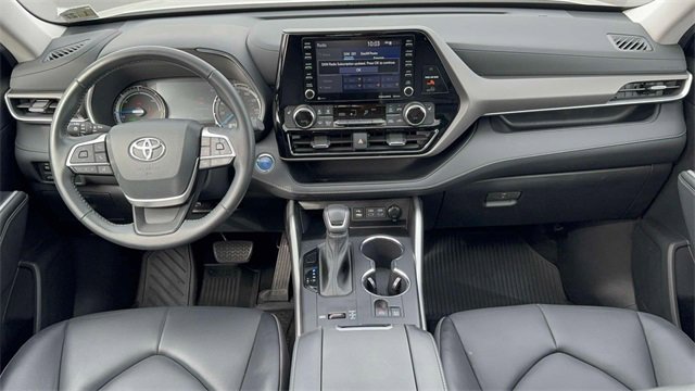 Used 2022 Toyota Highlander XLE image 12