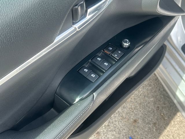 Used 2020 Toyota Camry XSE image 12