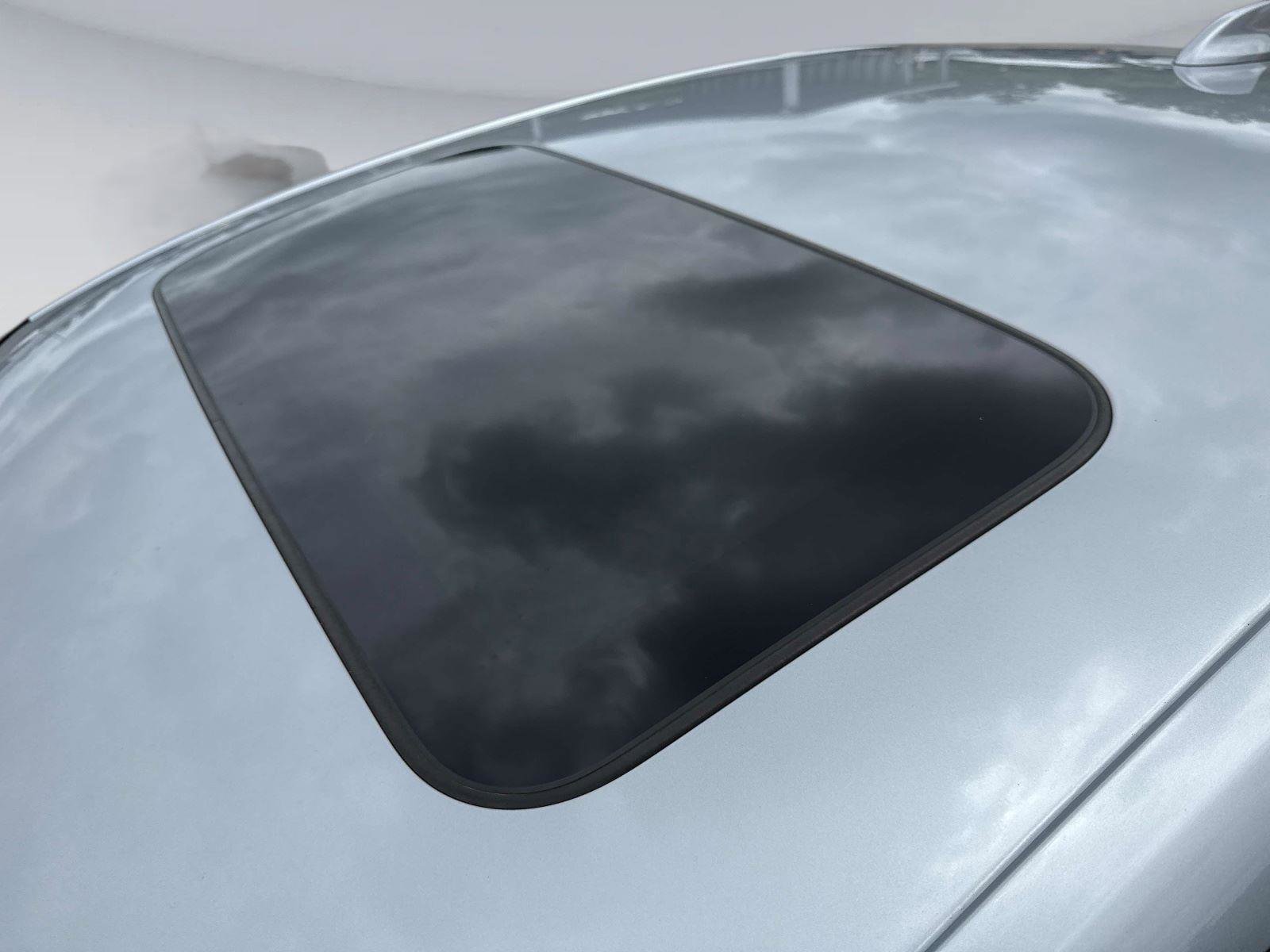 Certified 2024 Honda Civic EX-L image 32