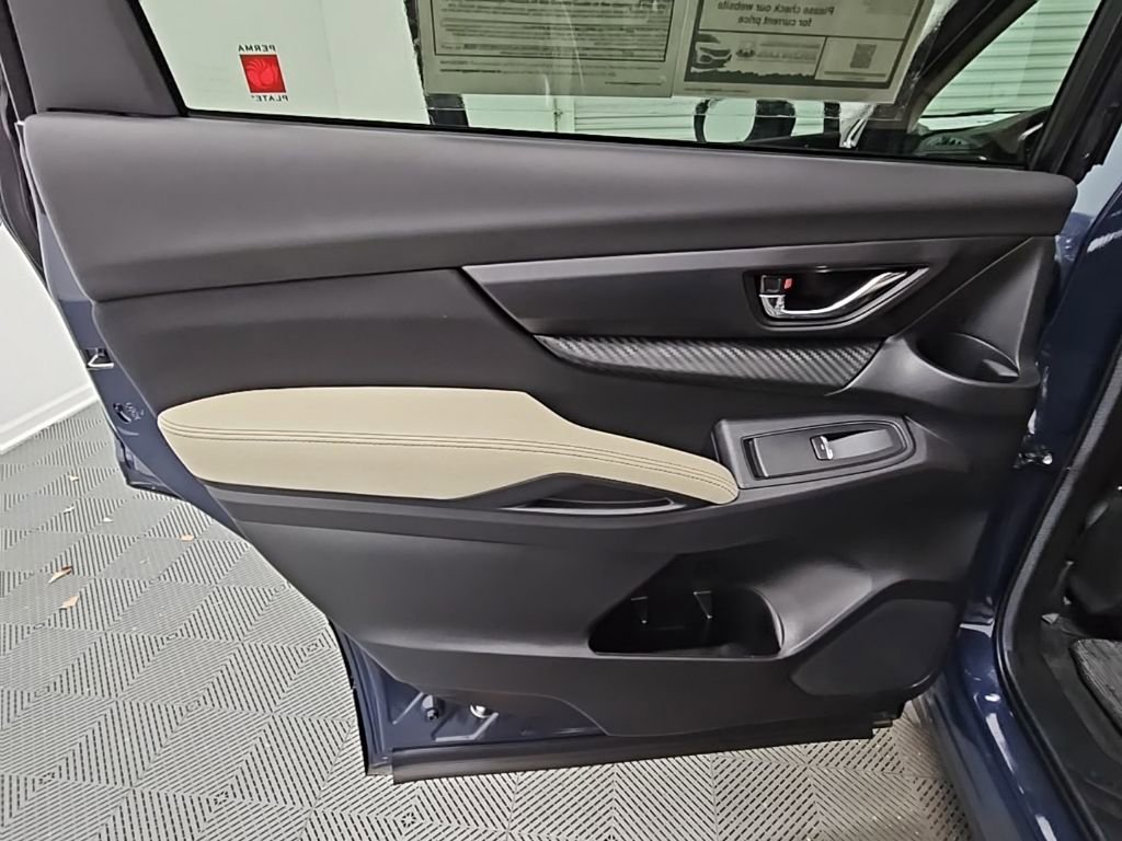 Used 2024 Subaru Ascent Premium w/ Convenience Package image 32