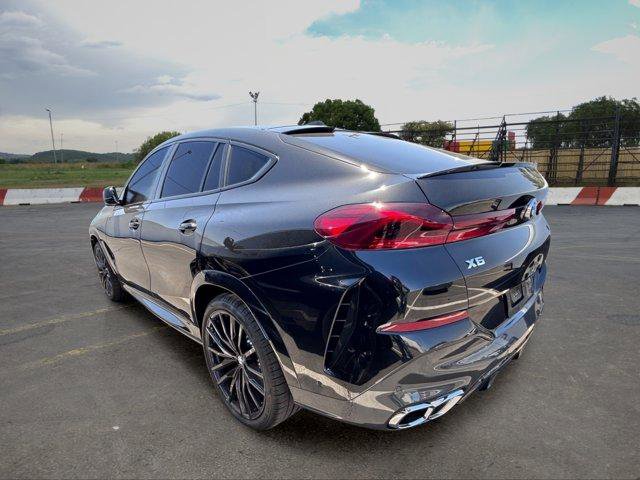 Used 2026 BMW X6 M60i w/ Parking Assistance Package AWD/4WD image 4