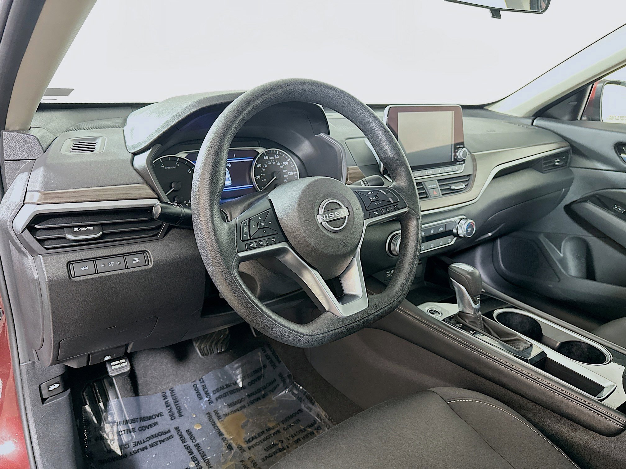 Used 2023 Nissan Altima 2.5 SV image 9