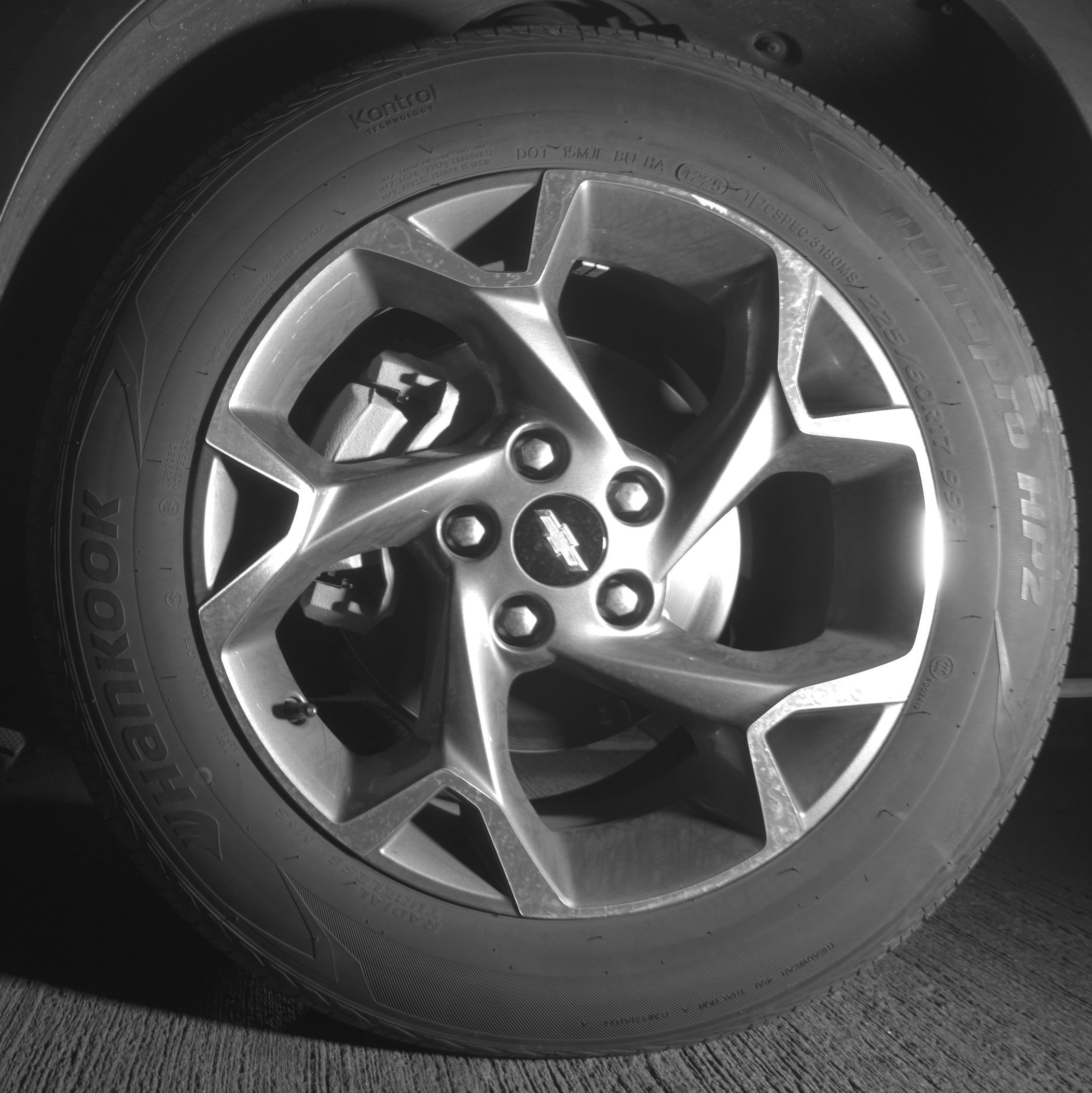 Used 2025 Chevrolet Trax LT FWD image 12