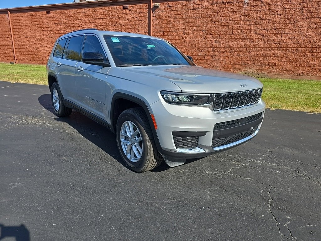 Used 2025 Jeep Grand Cherokee L Laredo