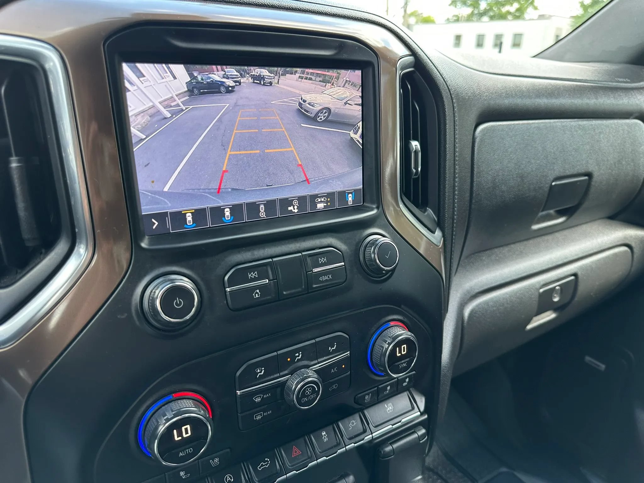 Used 2019 Chevrolet Silverado 1500 High Country w/ Trailer Camera Package AWD/4WD image 29