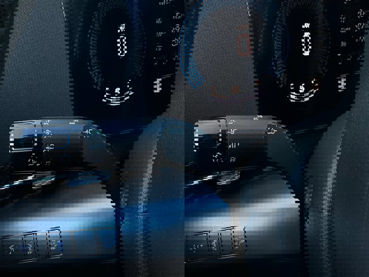 Used 2025 Hyundai Kona SEL image 37