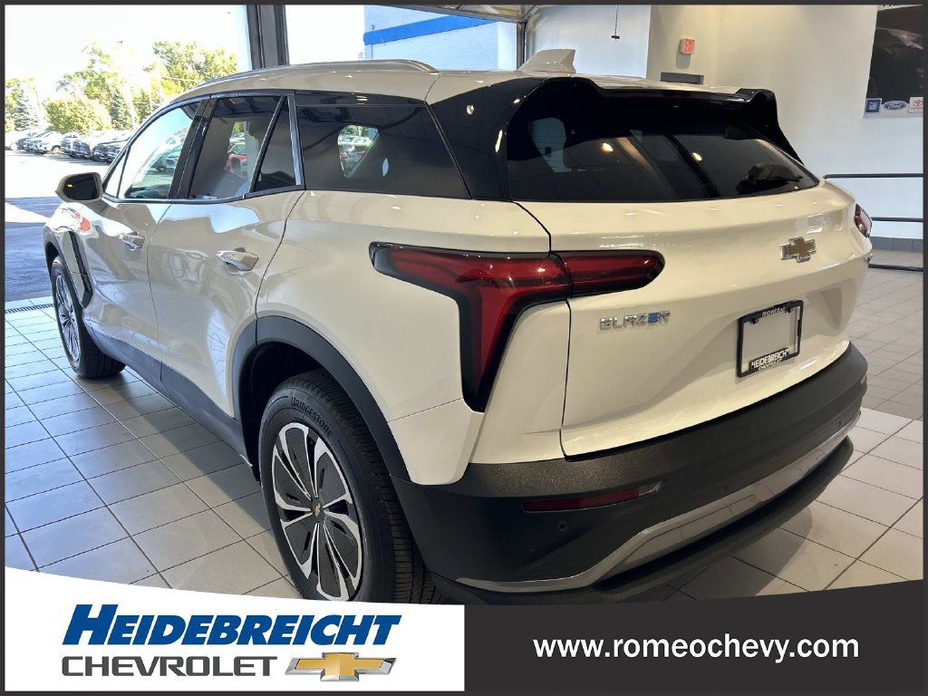 Used 2024 Chevrolet Blazer EV LT AWD/4WD image 5