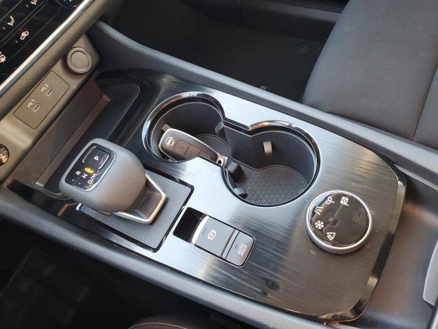 Used 2024 Nissan Rogue S image 20