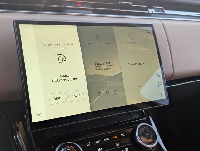 Used 2023 Land Rover Range Rover Sport SE Dynamic image 16