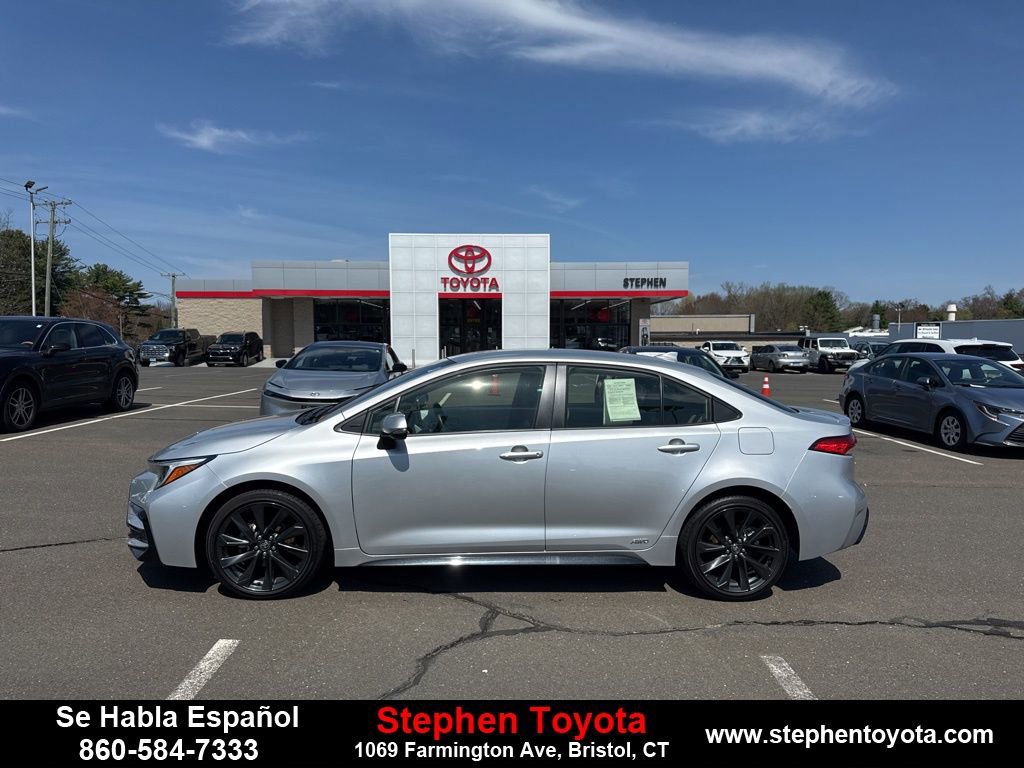 Used 2024 Toyota Corolla SE image 5